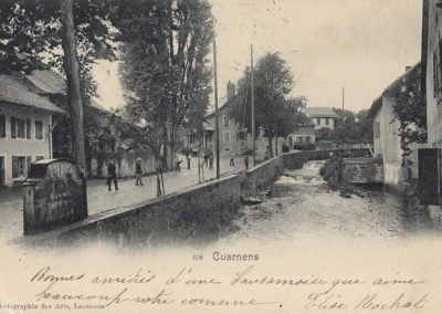 Photo ancienne du Village de Cuarnens, vue depuis le pont qui surplombe la Venoge